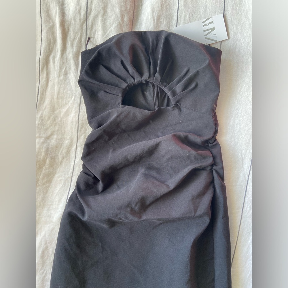 Zara dress with key hole